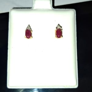 Beautiful 10k Ruby earrings